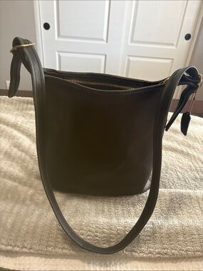 Vintage slim bucket bag